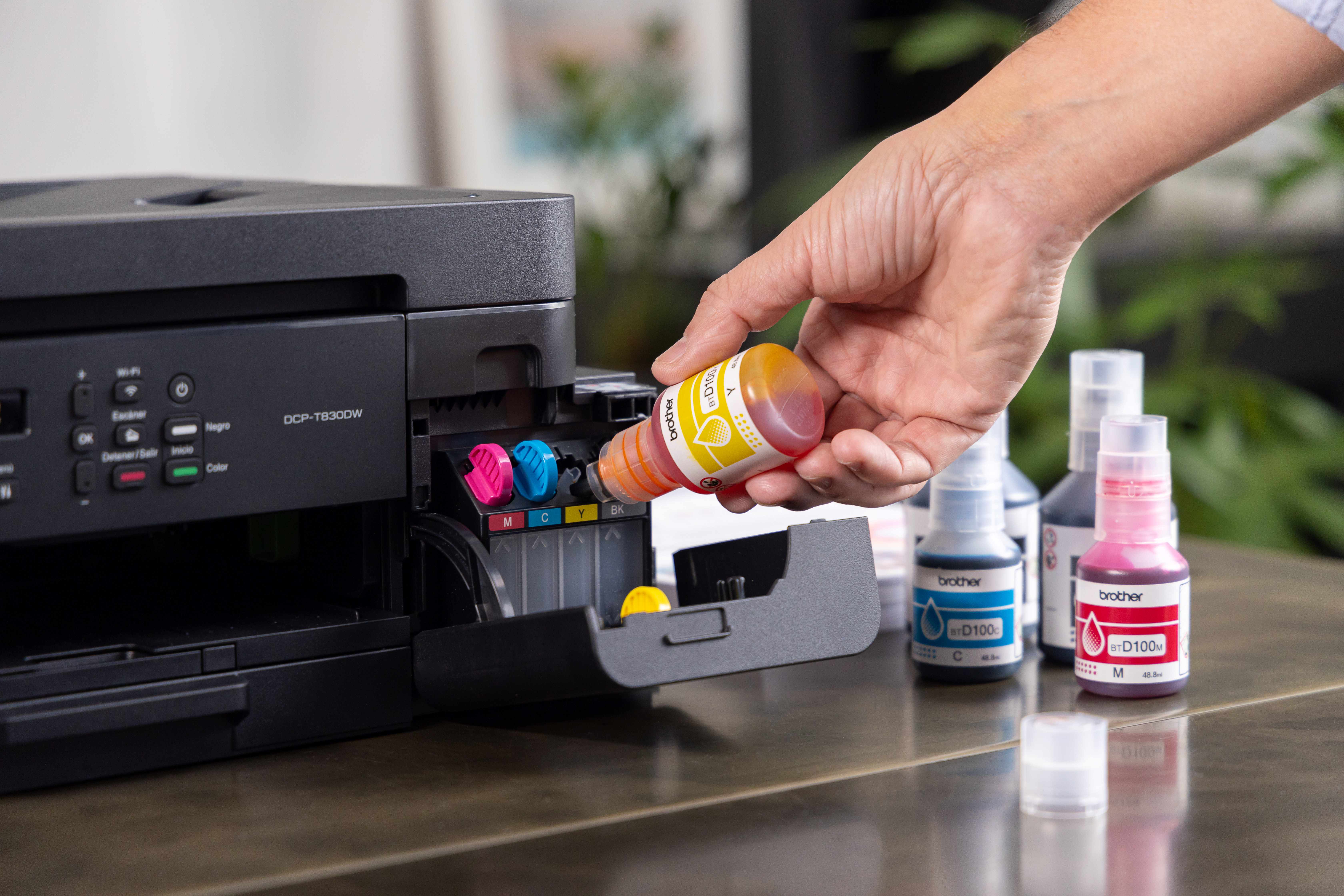 DCP-T830DW_Brother_Inktank_Lifestyle_10_low